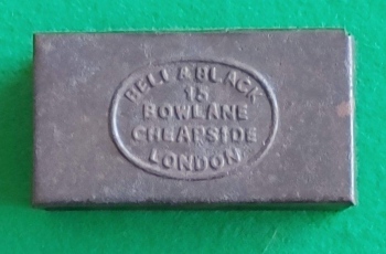 No.4 size tin without their “Bell” logo or the No. 4 embossing, ca. early 1860s, 73 x 40 x 23 mm, with a very narrow supporting tray inside at the back near the hinge, not meant for storing spent wax vestas