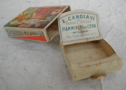 Italy-Box-020a