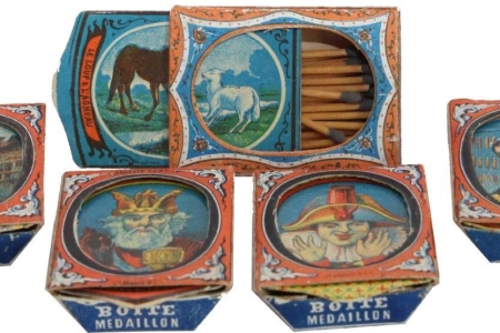 Caussemille Jne & Cie, Marseille. Medallion boxes (patented in 1865) 53 x 38 mm