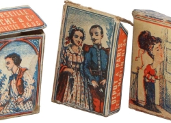 Roche & Cie, Marseille. Mini “prie-dieu” box ca. 1870, 40 x 25 mm